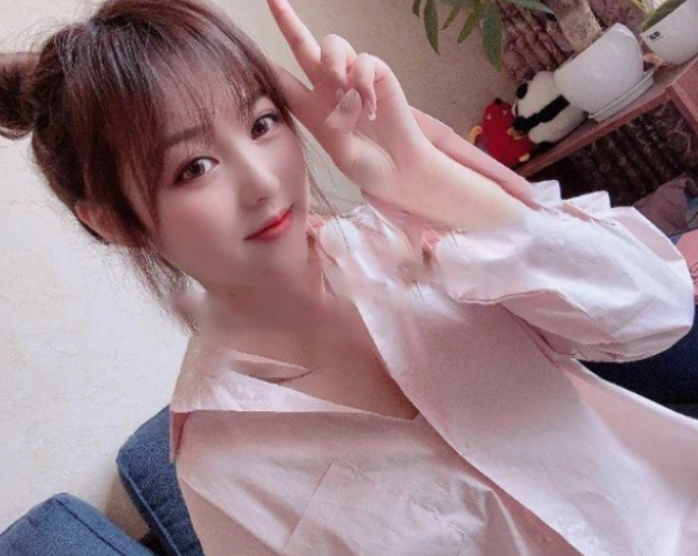 刚下海的妹纸